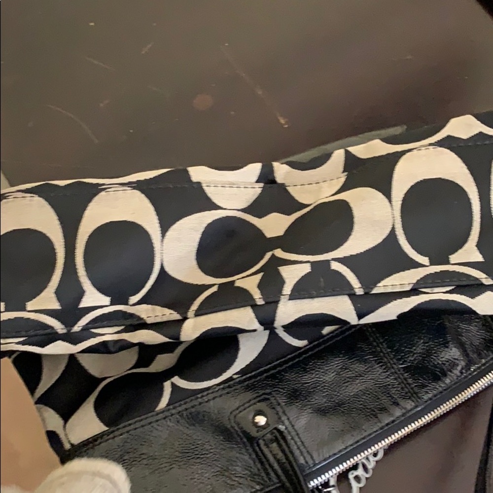 Coach Shoulder Bag - Picture 3 of 5